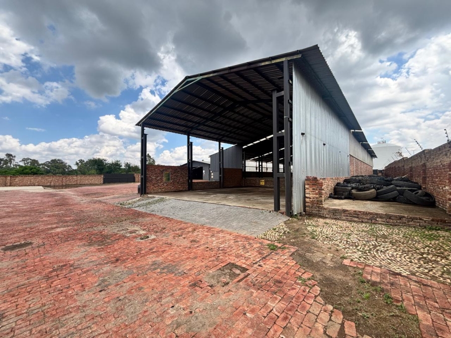 To Let commercial Property for Rent in Klerksdorp Industrial North West